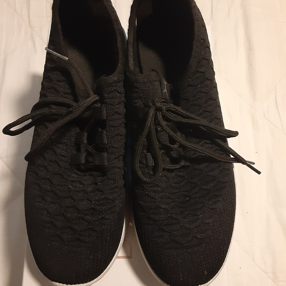 DANSKIN Tennis shoes size 7.5